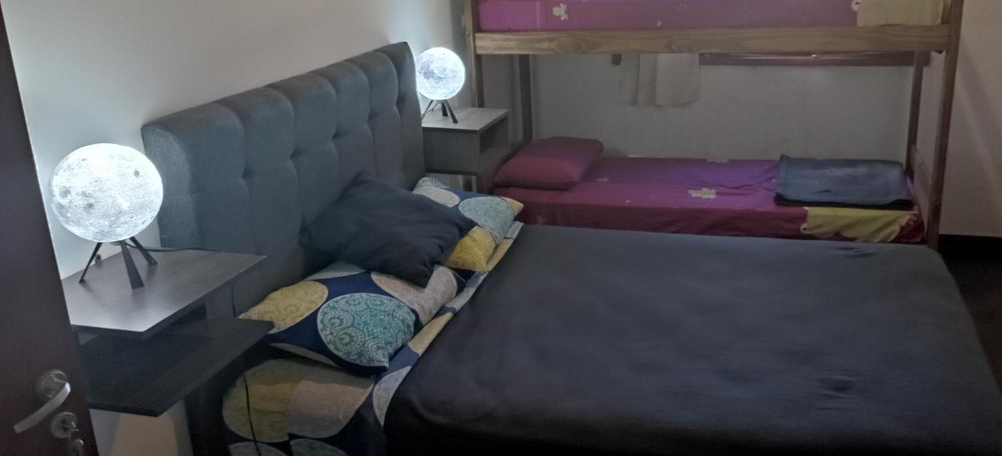 Gueemes Hostel Кордоба Екстериор снимка