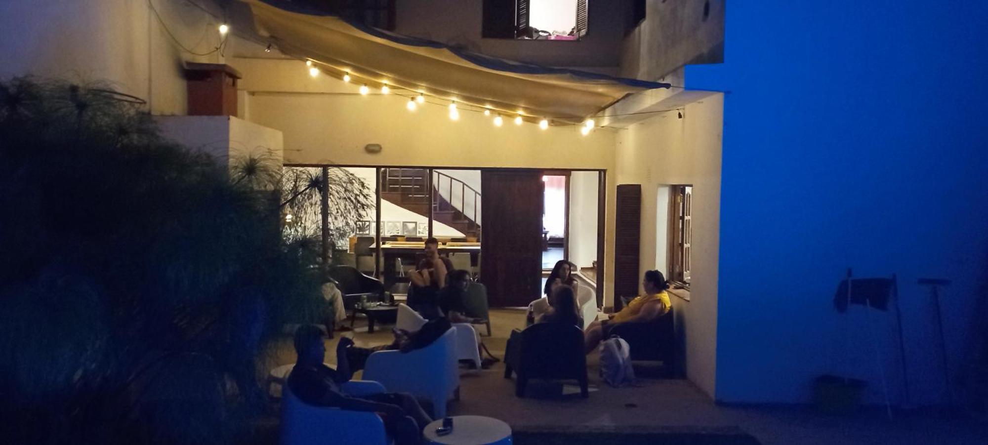 Gueemes Hostel Кордоба Екстериор снимка